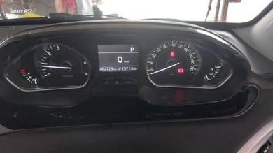 Peugeot 208 1.6 VTi ALLURE (A) 82000 done