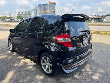 Honda JAZZ 1.5 (A) 2015 1 Lady Owner Only TipTop