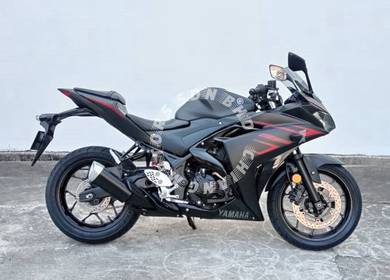 2018  Yamaha R25 R25