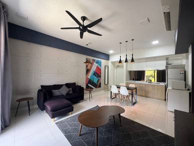 Beautiful Fully Furnished Radia Residence Bukit Jelutong, Shah Alam