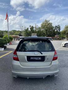 Honda JAZZ 1.3 i-DSI (A)