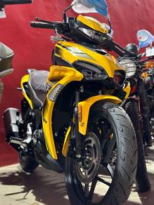 Minat Luaran Y16ZR? Sini ada Voge Formica Rossa150