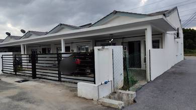 END LOT 1ST STOREY - FULLY FURNISHED Di Perumahan Baluk baru, Kuantan