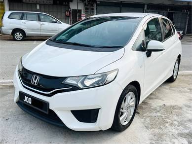 Offer!!! 2015 Honda JAZZ 1.5 E (A)