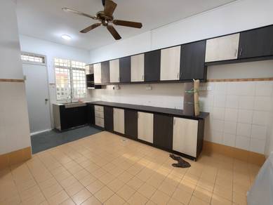 Setia Impian 4 Setia Alam Corner lot with kitchen cabinet, kitchen top