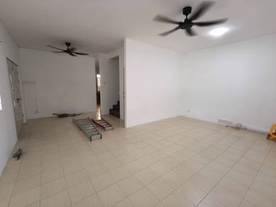 Setia Impian 4 Setia Alam Corner lot with kitchen cabinet, kitchen top
