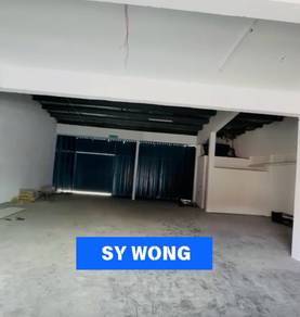【Corner】1.5 storey warehouse light industry @ Usahajaya, Asas jaya