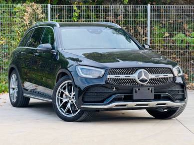 Mercedes Benz GLC300 4MATIC AMG LINE 2.0L (A)