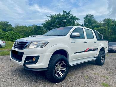 Toyota HILUX 2.5 G TRD SPORTIVO (A)