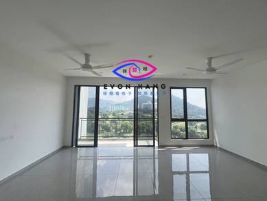 Muze @PICC Bayan Lepas 1528SF Original Condition Golf View Key on Hand