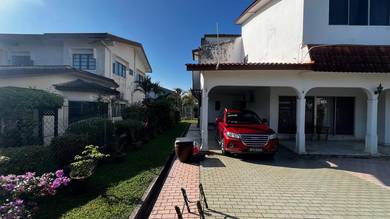 70 x 100 TANAH LUAS 🔥 2-Storey Bungalow Seksyen 3 Shah Alam FOR SALE!