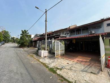 Facing Open Double Storey Taman Megah Bandar Tun Hussein Onn Cheras.