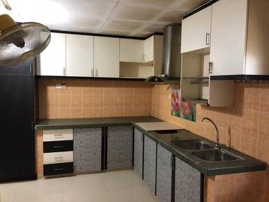 Single storey saiz besar Jalan cemara Saujana Utama Sungai Buloh