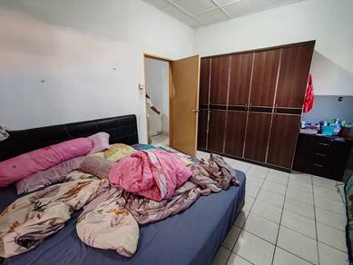 Taman Kemayan 2.5 Storey Terrace House For Sale