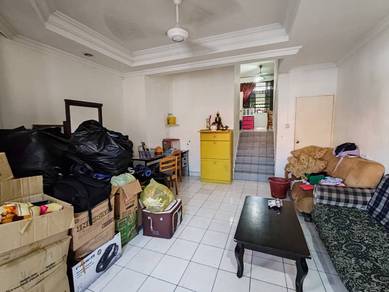 Taman Kemayan 2.5 Storey Terrace House For Sale