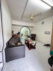 Jln makmur TUTA skudai 2storey low cost furnishFull Loan unit For Sale