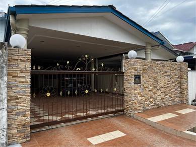 Taman Somerset 2, Penampang Double-Storey Terrace House For Rent