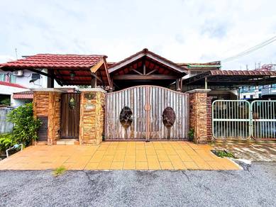 RENOVATED ‼️ Double Storey Terrace Taman Serdang Raya Seri Kembangan