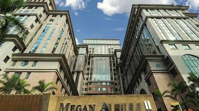 Megan avenue 2 2034sf freehold 1.38m 12aug25