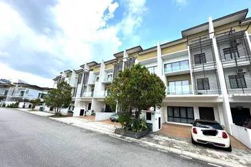 RENOVATED FREEHOLD 3 Storey Terrace House, Anggun 3 Emerald Rawang