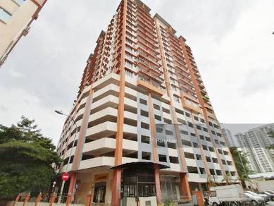 Diamond regency service apartment freehold 1529sf 275k 26aug25