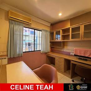 Taman Kingfisher | 2 Storey Terrace | 4 Car Parks | 3 Bedrooms | For S