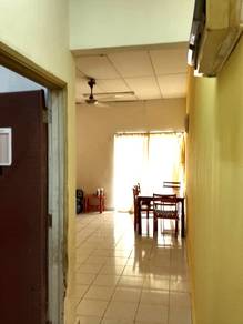 Fawina Court Jalan Putra Ampang 2R2B1C Partial Furnish Ampang Point