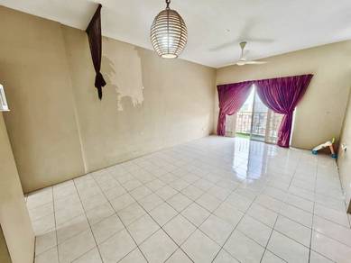 Freehold  Condo Inai Prai
