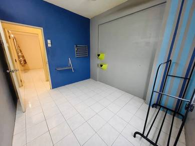 Freehold  Condo Inai Prai