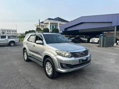 Toyota FORTUNER 2.5 G (A)