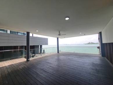 The Light Collection iv Seaview 5 Storey Water Villa Bungalow @ Gelugo