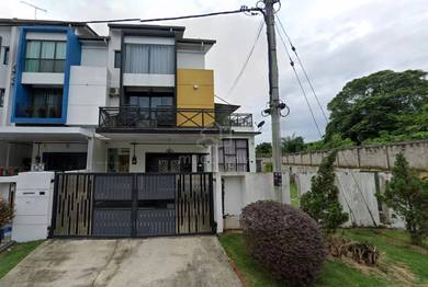 Kulai Corner 3storey House Indahpura Crystal