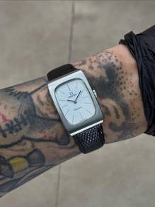 24.5x34.5mm 1974 Omega Geneve White Tank