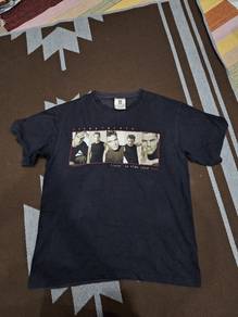 Vintage 90s r martin L tshirt