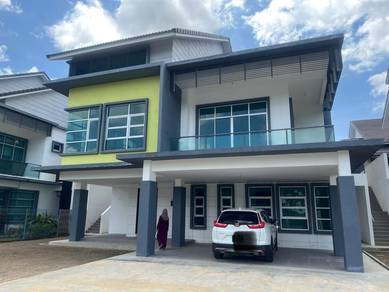 Bunglow 1.5 tingkat