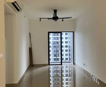 M Luna Partly Furnished Two Carparks For Rent
