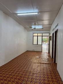Banting 1 sty terrace