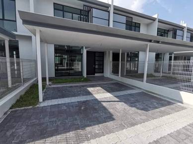 Full loan nice bandar seri alam double storey terrace house permas