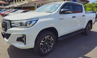 Toyota HILUX D/C 2.4 A G VNT 4WD (AT) (4X4)🤍