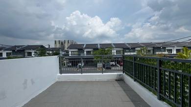 Townhouse-for-rent-Dengkil-Selangor-1