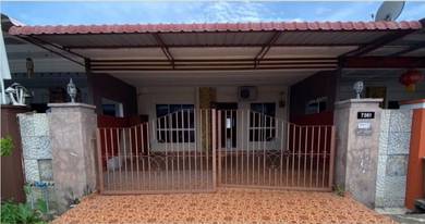Single Storey Intermediate House
Jalan Jati, Senadin