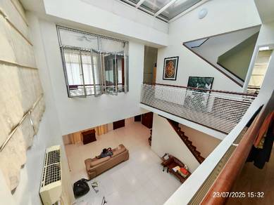 SKYLIGHT ROOF🔥ENDLOT FACING OPEN 2.5 Storey Presint 16 Putrajaya