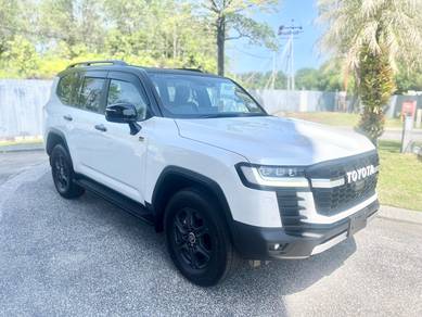 Toyota LANDCRUISER 3.3D GR SPORT (A) LC300