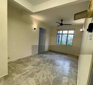 Subang Perdana Goodyear Court 10 Ground Floor Unit For Sale