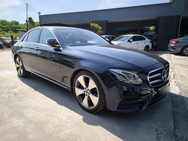 Mercedes Benz E250 2.0 AVANTGARDE (CKD) (A)