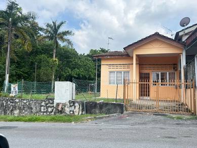 CORNER LOT with Extra LAND MURAH🔥