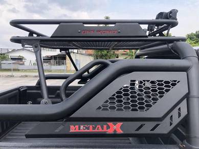 Toyota HILUX 2.8 ROGUE (A) FUL SPORT ROLL BAR