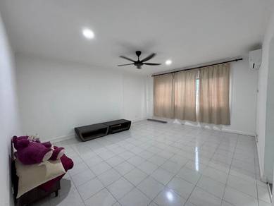 Central Court Apartment Penthouse For Rent📍Ban Hock Road, 3 beds