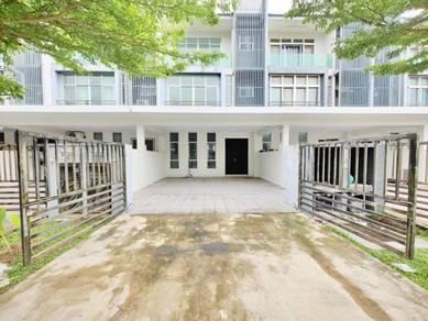 FREEHOLD 3,214 SQFT 3 Storey Bangi Avenue 3 Seksyen 7 Kajang
