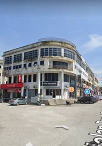 Rawang Bandar Country Homes Corner  2&3 Floor Facing Mainroad
